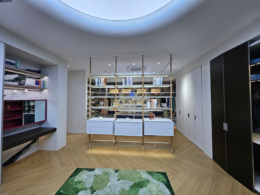 Stainless steel kitchen that big names in the building materials industry choose